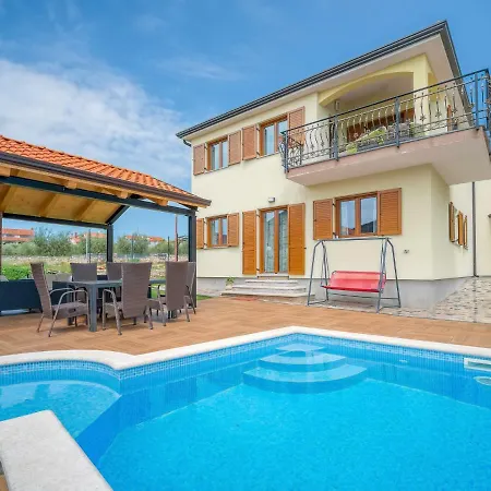 Ulika-3 By Interhome Apartman Tar-Vabriga